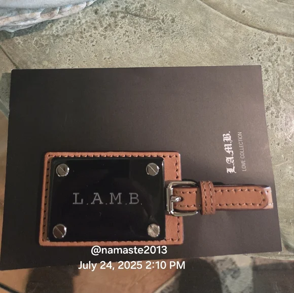 L.A.M.B. Gwen Stefani Leather Bag Charm Tag Designer Vintage #150 - Picture 2 of 8